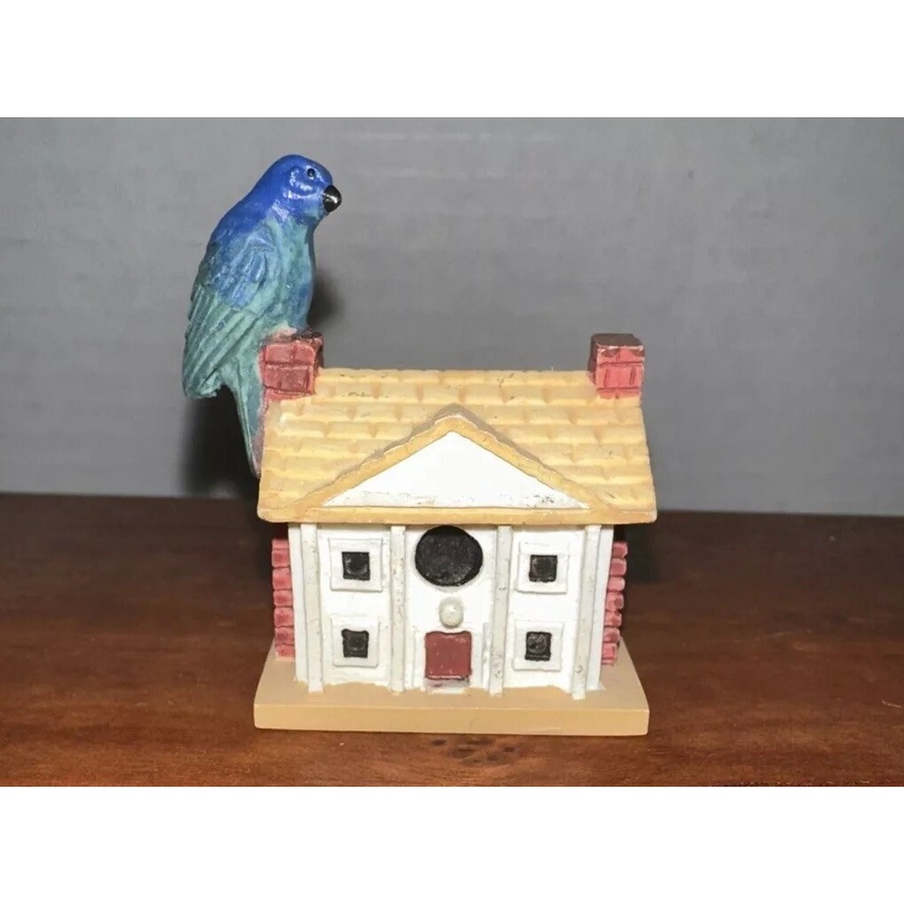 Lenox Garden Miniature Birdhouse Indigo Bunting‎ on Plantation House